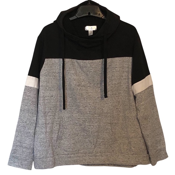 just be Jackets & Blazers - Women’s Plus Size Hoodie Gray & Black Kangaroo Pocket Size 1X